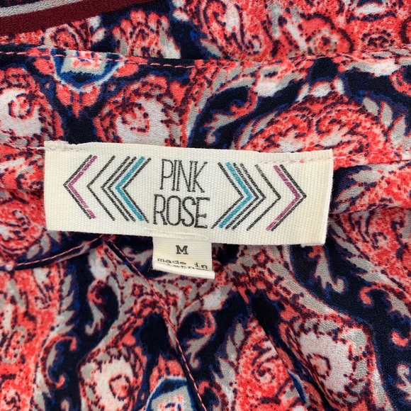 Pink Rose Top. Split neck, button tab sleeves. - Picture 9 of 10